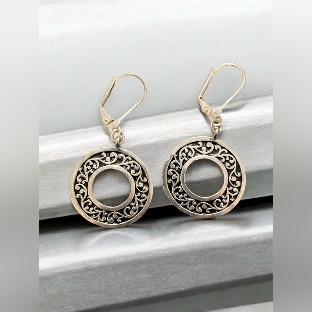 Elegant Silver Filigree Hoop Earrings
